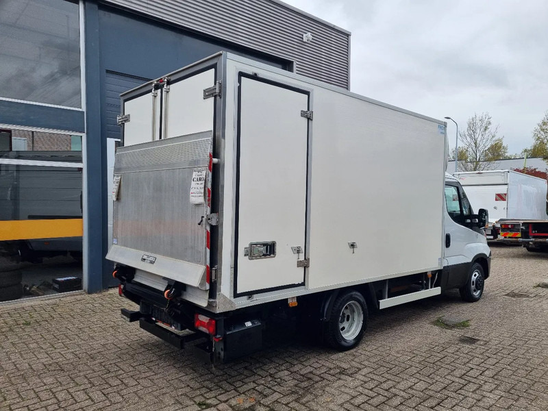 Iveco Daily 35C13 Koelkoffer Carrier Pulsor 400 -20C / +20C LBW Euro 6 - Komercauto refrižerators: foto 2 Iveco Daily 35C13 Koelkoffer Carrier Pulsor 400 -20C / +20C LBW Euro 6 - Komercauto refrižerators: foto 2