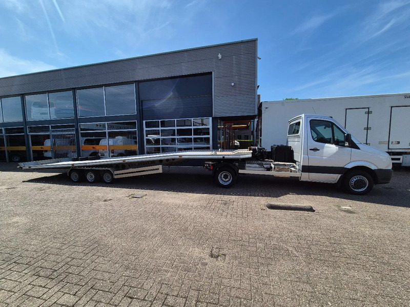 Volkswagen Crafter 2.0TDI BE Combi/ Autotransporter 10m mit Knicksystem/ Winch - Komercauto: foto 2 Volkswagen Crafter 2.0TDI BE Combi/ Autotransporter 10m mit Knicksystem/ Winch - Komercauto: foto 2