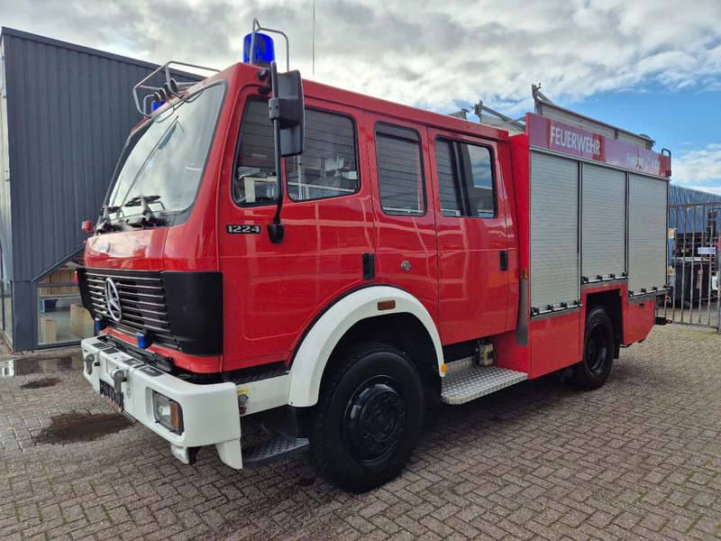 Mercedes-Benz SK 1224 4x4 FIRETRUCK/ FEUERWEHR/ 2400L TANK/ EXPEDITION - Ugunsdzēsēju mašīna: foto 5 Mercedes-Benz SK 1224 4x4 FIRETRUCK/ FEUERWEHR/ 2400L TANK/ EXPEDITION - Ugunsdzēsēju mašīna: foto 5
