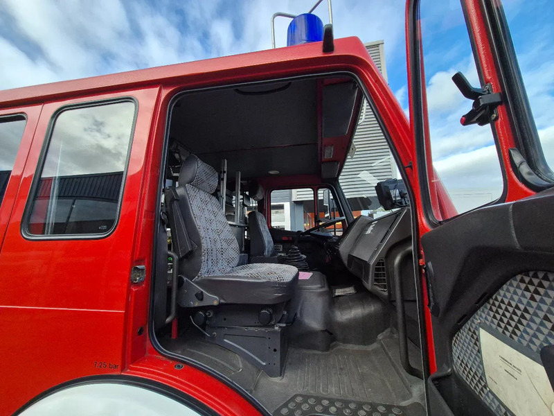 Ugunsdzēsēju mašīna Mercedes-Benz SK 1224 4x4 FIRETRUCK/ FEUERWEHR/ 2400L TANK/ EXPEDITION: foto 11 Ugunsdzēsēju mašīna Mercedes-Benz SK 1224 4x4 FIRETRUCK/ FEUERWEHR/ 2400L TANK/ EXPEDITION: foto 11