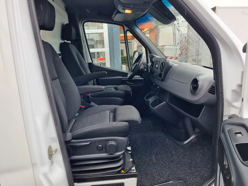 Furgons ar slēgtā virsbūve Mercedes-Benz Sprinter 516 CDI BE Clixtar/ Webasto/ 27 KUB/ Nutzlast 3.3T/ 073689: foto 8
