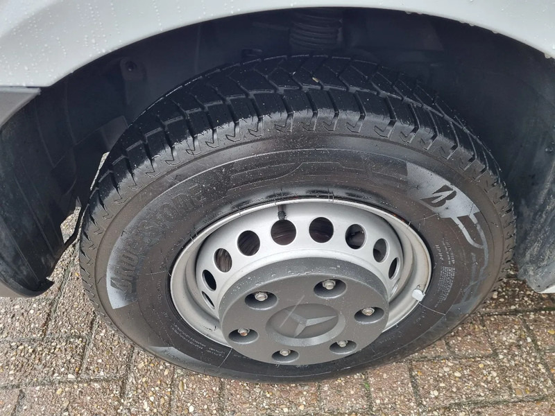Furgons ar slēgtā virsbūve Mercedes-Benz Sprinter 516 CDI BE Clixtar/ Webasto/ 27 KUB/ Nutzlast 3.3T/ 073689: foto 14