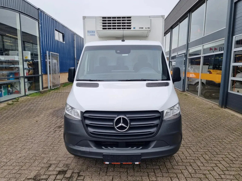 Mercedes-Benz Sprinter 516 CDI THERMOKING V500 MAX MT/ -20+20 STANDBY 380V - Komercauto refrižerators: foto 3 Mercedes-Benz Sprinter 516 CDI THERMOKING V500 MAX MT/ -20+20 STANDBY 380V - Komercauto refrižerators: foto 3