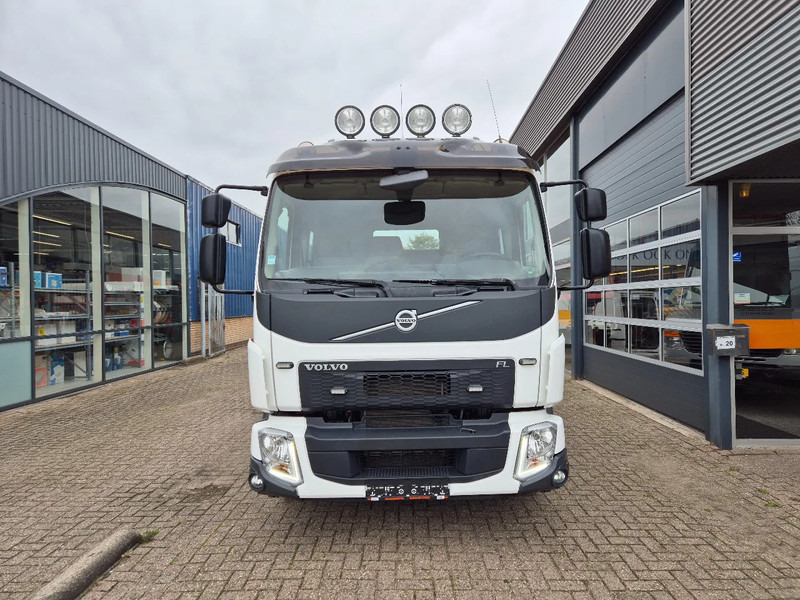Volvo FL 250 E6 DoKa 7 Sitze/ Abschlepp/ Bergingswagen/ Hubbrille/ Winch - Auto evakuators: foto 5 Volvo FL 250 E6 DoKa 7 Sitze/ Abschlepp/ Bergingswagen/ Hubbrille/ Winch - Auto evakuators: foto 5
