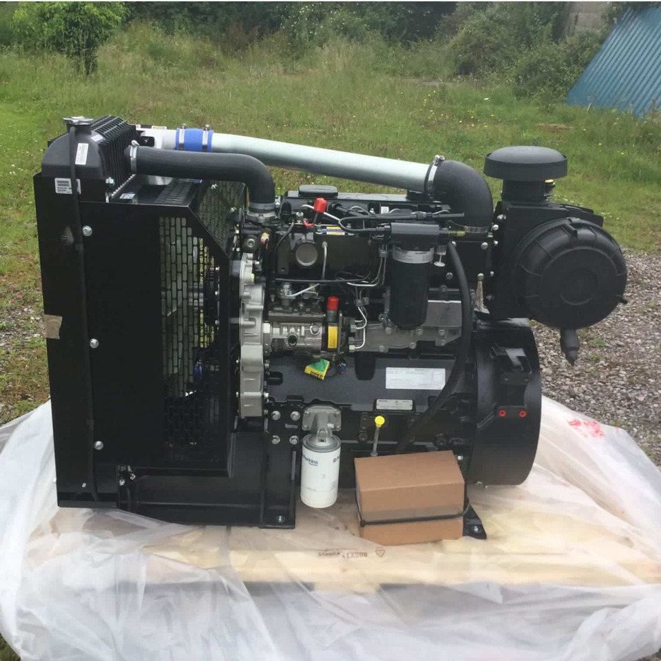 Perkins 1104C-44TA IOPU 97kW RJ51161 Engine - Dzinējs: foto 1 Perkins 1104C-44TA IOPU 97kW RJ51161 Engine - Dzinējs: foto 1