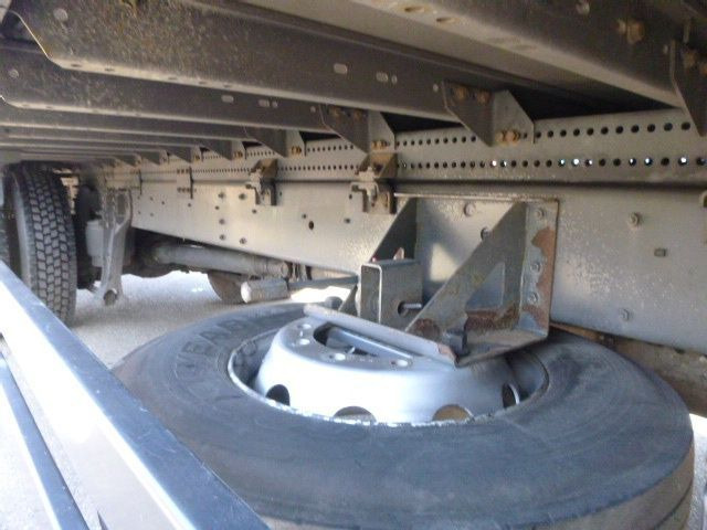 Kravas automašīna ar slēgto virsbūvi DAF CF 65 250 4x2 HOLLAND TRUCK: foto 8