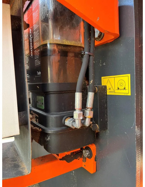 Riteņu iekrāvējs Doosan DL250: foto 8