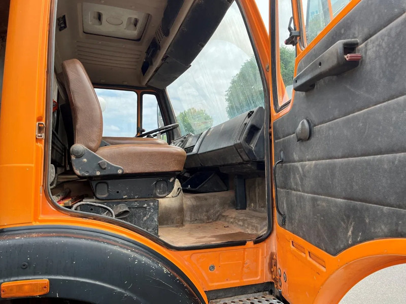 Mercedes-Benz SK 2628 6X4 FULL STEEL SPRING KIPPER MANUAL GEARBOX - Kravas automašīna pašizgāzējs: foto 4 Mercedes-Benz SK 2628 6X4 FULL STEEL SPRING KIPPER MANUAL GEARBOX - Kravas automašīna pašizgāzējs: foto 4
