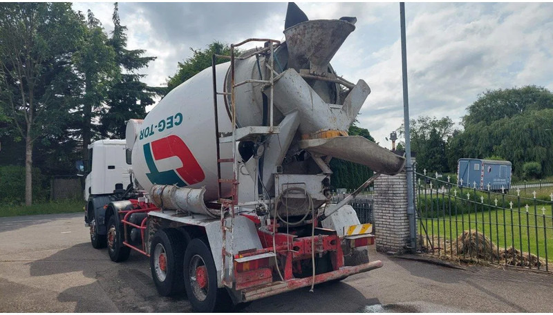 Scania P114-340 8x4 Mixer Full Steel Spring - Betonvedējs: foto 4 Scania P114-340 8x4 Mixer Full Steel Spring - Betonvedējs: foto 4