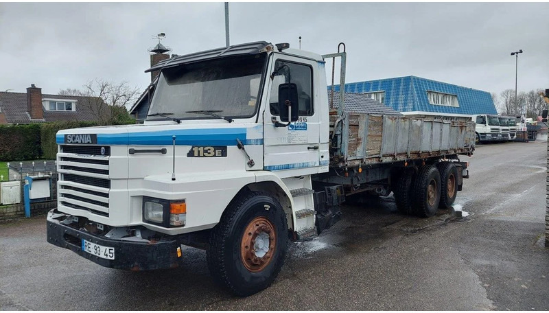 Scania T113-320 6X4 Kipper Steel Spring - Kravas automašīna pašizgāzējs: foto 1 Scania T113-320 6X4 Kipper Steel Spring - Kravas automašīna pašizgāzējs: foto 1
