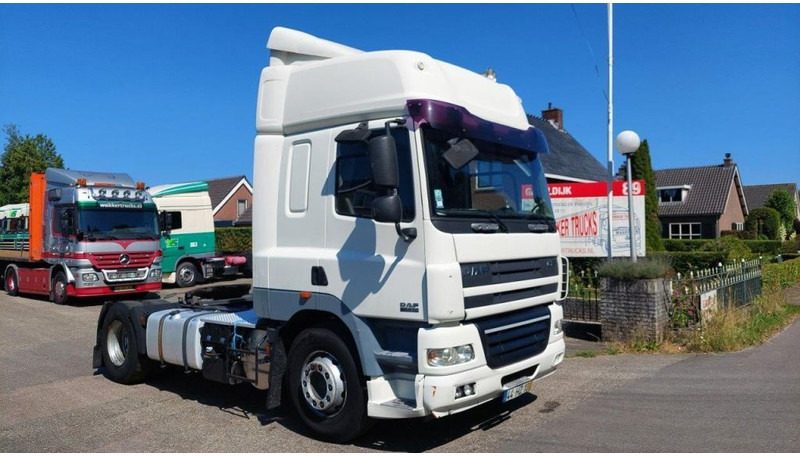 DAF CF 85.410 4x2 MANUAL 410 POWER - Vilcējs: foto 2 DAF CF 85.410 4x2 MANUAL 410 POWER - Vilcējs: foto 2