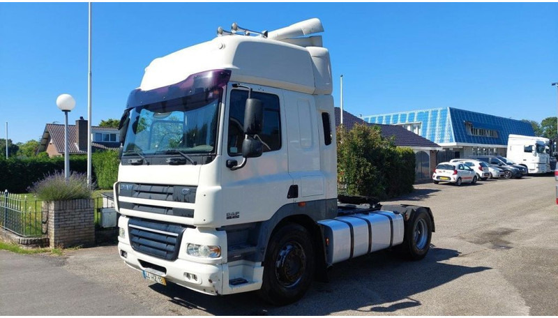 DAF CF 85.410 4x2 MANUAL 410 POWER - Vilcējs: foto 1 DAF CF 85.410 4x2 MANUAL 410 POWER - Vilcējs: foto 1