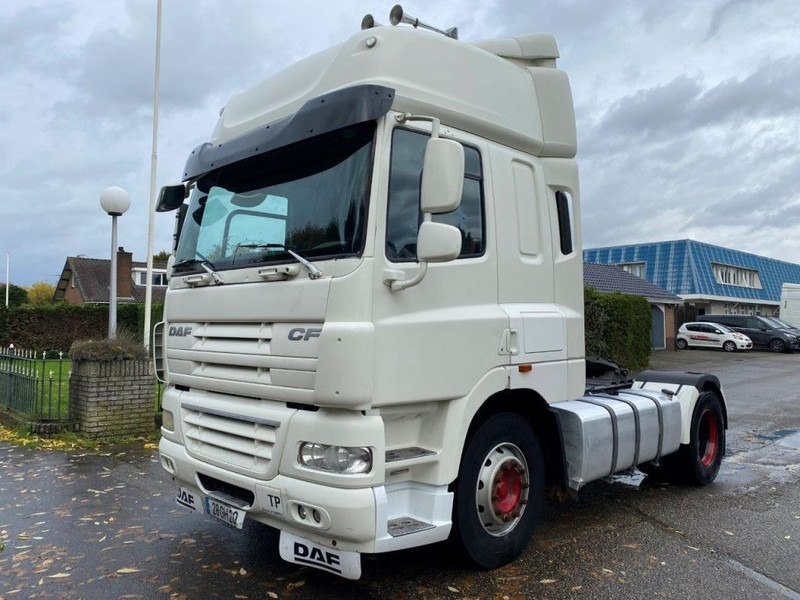 DAF CF 85.410 85CF 410 AUTOMATIC - Vilcējs: foto 1 DAF CF 85.410 85CF 410 AUTOMATIC - Vilcējs: foto 1