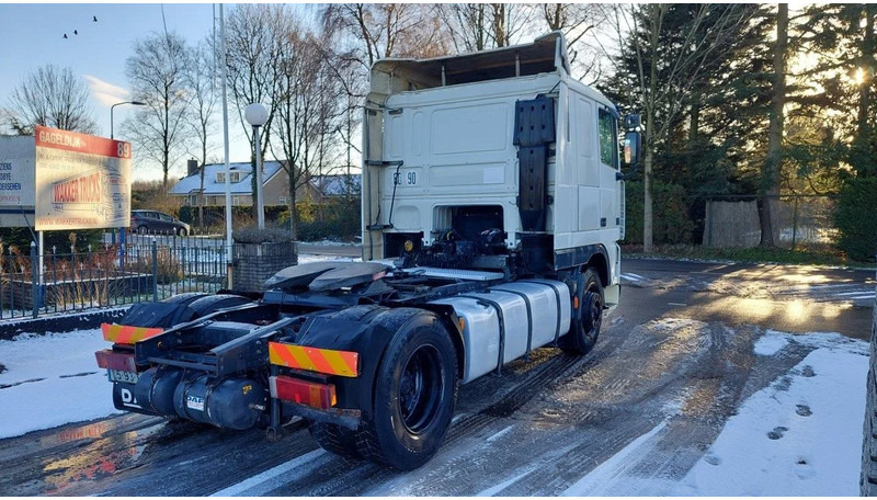 DAF XF 95.430 EURO 2 MANUAL GEARBOX - Vilcējs: foto 3 DAF XF 95.430 EURO 2 MANUAL GEARBOX - Vilcējs: foto 3