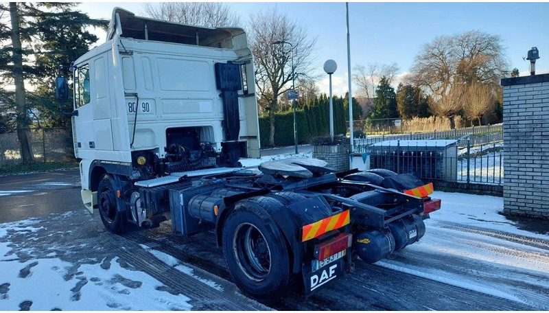 DAF XF 95.430 EURO 2 MANUAL GEARBOX - Vilcējs: foto 4 DAF XF 95.430 EURO 2 MANUAL GEARBOX - Vilcējs: foto 4