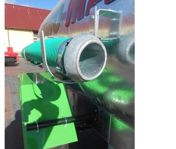 AGRO-MAX Beczkowóz 5000 / Cisterna de agua de 5. - Šķidrmēslu muca: foto 2 AGRO-MAX Beczkowóz 5000 / Cisterna de agua de 5. - Šķidrmēslu muca: foto 2