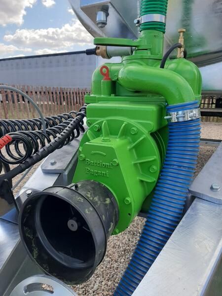 Agro-max New Agro-Max Barrel/ Beczkowóz wóz asenizacyjny 10000 l - Šķidrmēslu muca: foto 3 Agro-max New Agro-Max Barrel/ Beczkowóz wóz asenizacyjny 10000 l - Šķidrmēslu muca: foto 3