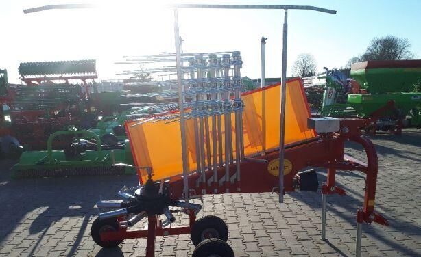 JAR-MET Kreiselschwader/ Rotary rake/ Zgrabiarka karuzelowa 3,5m - Vālotājs/ Ārdītājs: foto 4 JAR-MET Kreiselschwader/ Rotary rake/ Zgrabiarka karuzelowa 3,5m - Vālotājs/ Ārdītājs: foto 4