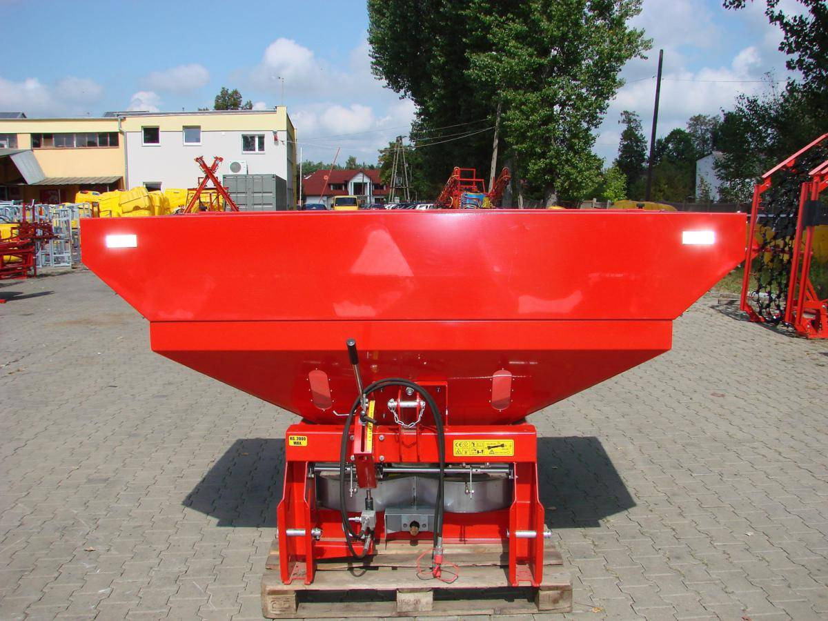 Jar-met SR 2000 - Minerālmēslu izkliedētājs: foto 2 Jar-met SR 2000 - Minerālmēslu izkliedētājs: foto 2