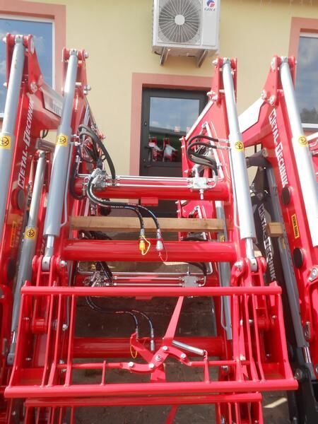 Metal-Technik Frontlader für Case/ Front loader/ Ładowacz TUR - Traktors: foto 5 Metal-Technik Frontlader für Case/ Front loader/ Ładowacz TUR - Traktors: foto 5