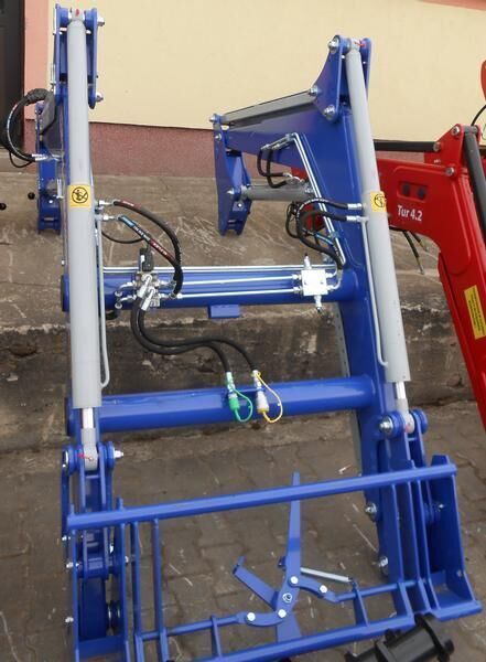 Metal-Technik Frontlader für Case/ Front loader/ Ładowacz TUR - Traktors: foto 1 Metal-Technik Frontlader für Case/ Front loader/ Ładowacz TUR - Traktors: foto 1