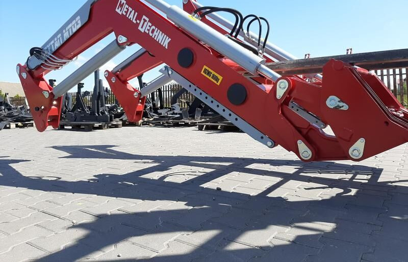 Metal-Technik Frontlader für DEUTZ-FAHR DX 6.11, DX 6.17, DX 6.30 / Ładowacz c - Frontālais iekrāvējs: foto 3 Metal-Technik Frontlader für DEUTZ-FAHR DX 6.11, DX 6.17, DX 6.30 / Ładowacz c - Frontālais iekrāvējs: foto 3