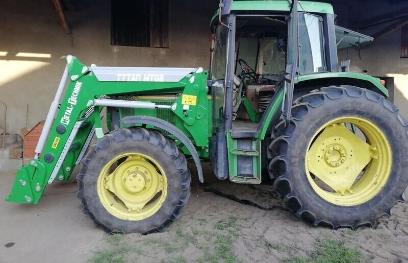 Metal-Technik Frontlader für John Deere 6430 / Ładowacz czołowy do John Deere - Frontālais iekrāvējs - Traktors: foto 1 Metal-Technik Frontlader für John Deere 6430 / Ładowacz czołowy do John Deere - Frontālais iekrāvējs - Traktors: foto 1