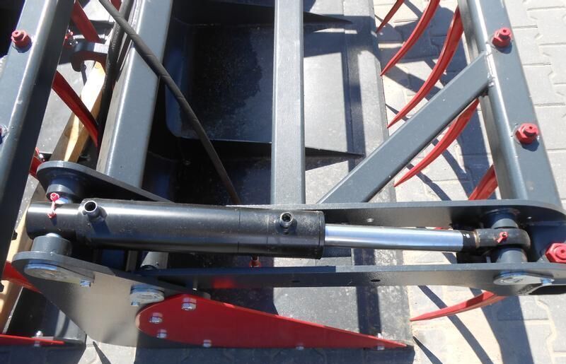 Metal-Technik Łycho-krokodyl 1,6 m* - Kauss, Lopbarības sagatavošanas tehnika - Lauksaimniecības tehnika: foto 4 Metal-Technik Łycho-krokodyl 1,6 m* - Kauss, Lopbarības sagatavošanas tehnika - Lauksaimniecības tehnika: foto 4