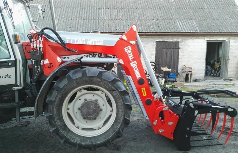 Metal-Technik MASSEY FERGUSON MT-03 - Frontālais iekrāvējs - Traktors: foto 1 Metal-Technik MASSEY FERGUSON MT-03 - Frontālais iekrāvējs - Traktors: foto 1