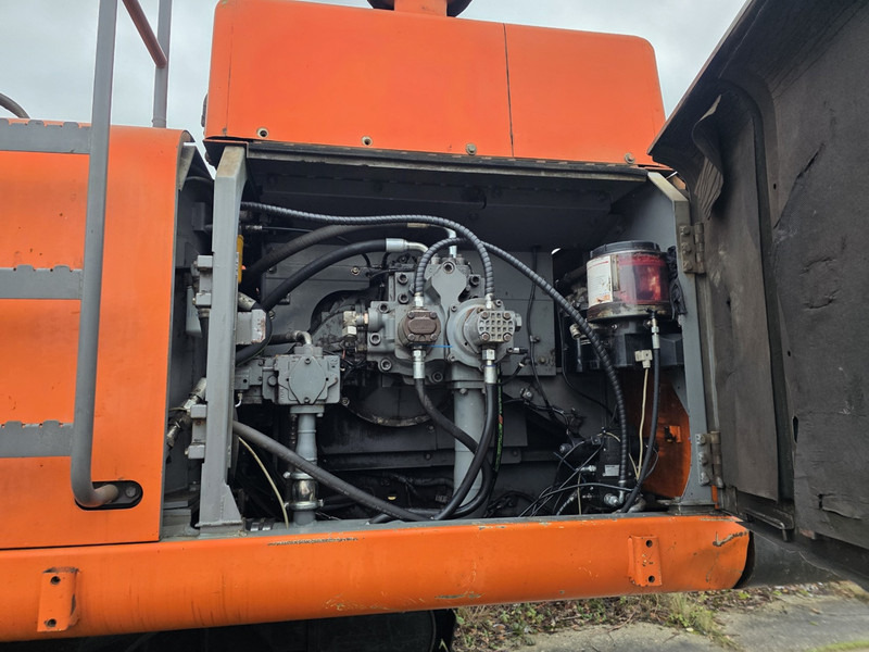 Ekskavators Hitachi zx470lch-3 labounty shear demolition hitachi scrap shear: foto 14 Ekskavators Hitachi zx470lch-3 labounty shear demolition hitachi scrap shear: foto 14