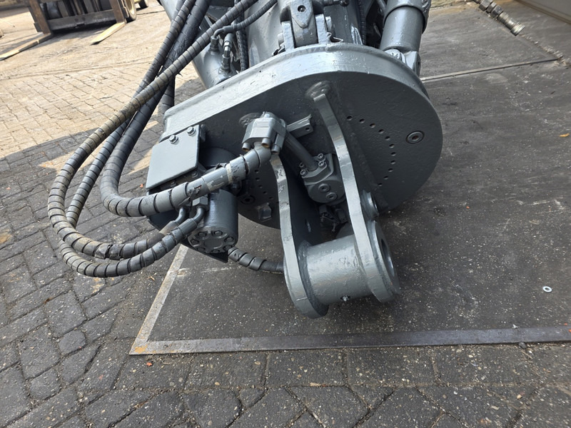 Liebherr gm 75 poliepgrijper 3500 liter orange peel liebherr lh 110 lh 150mantsinen 3500 liter - Greiferi - Celtniecības tehnika: foto 5 Liebherr gm 75 poliepgrijper 3500 liter orange peel liebherr lh 110 lh 150mantsinen 3500 liter - Greiferi - Celtniecības tehnika: foto 5