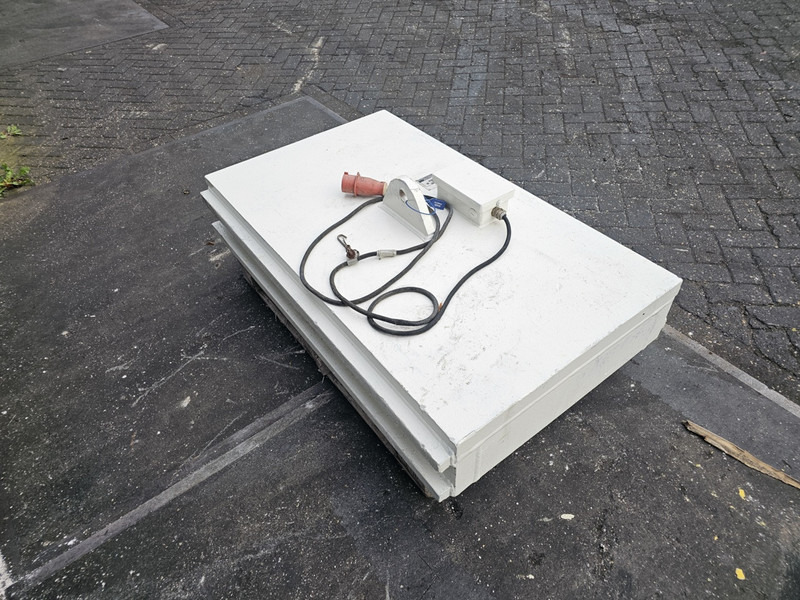 Schrootmagneet kw supply magnet fuchs sennebogen liebherr - Papildaprīkojums - Celtniecības tehnika: foto 4 Schrootmagneet kw supply magnet fuchs sennebogen liebherr - Papildaprīkojums - Celtniecības tehnika: foto 4