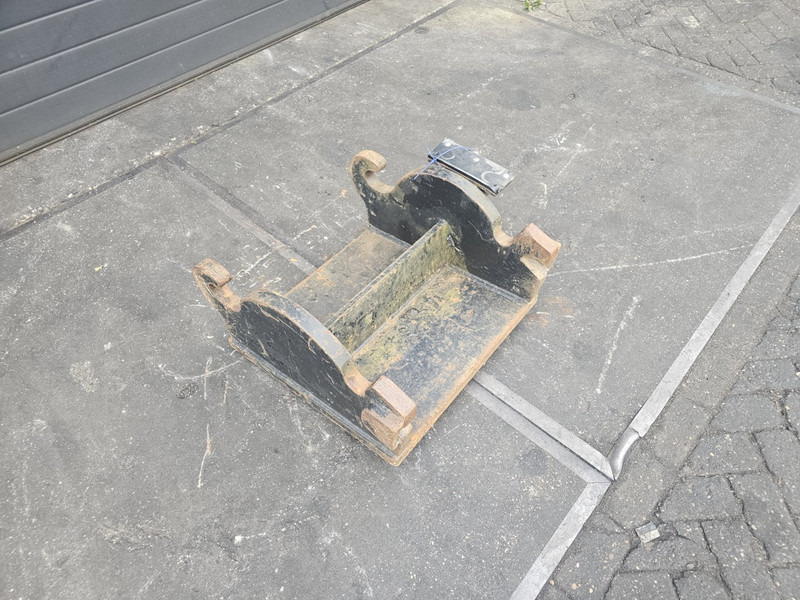 Kopplaat adaptorplate eurosteel cw 30 cw 40 anbau platte cw 30 cw 40 - Ātrā sakabe - Celtniecības tehnika: foto 2 Kopplaat adaptorplate eurosteel cw 30 cw 40 anbau platte cw 30 cw 40 - Ātrā sakabe - Celtniecības tehnika: foto 2