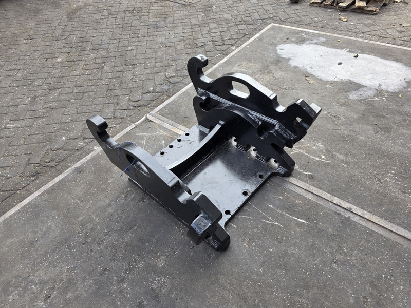 Kopplaat cw40 cw 45 adaptor plate cw45 cw 40 cw30 verachtert - Ātrā sakabe - Celtniecības tehnika: foto 4 Kopplaat cw40 cw 45 adaptor plate cw45 cw 40 cw30 verachtert - Ātrā sakabe - Celtniecības tehnika: foto 4
