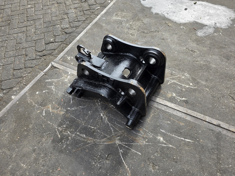 Snelwissel cw30 cw 40 verachtert coupler verachtert cw30 cw 40 - Ātrā sakabe - Celtniecības tehnika: foto 4 Snelwissel cw30 cw 40 verachtert coupler verachtert cw30 cw 40 - Ātrā sakabe - Celtniecības tehnika: foto 4