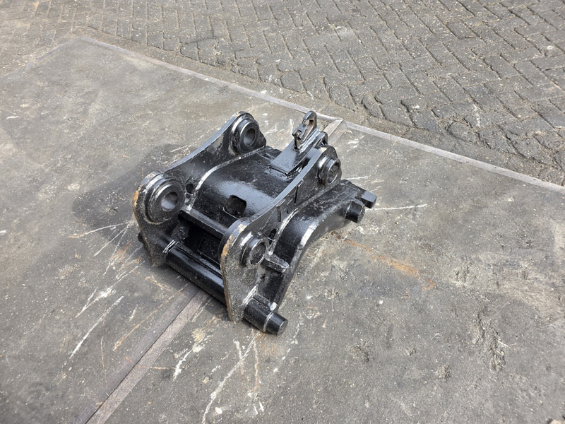 Snelwissel cw30 cw 40 verachtert coupler verachtert cw30 cw 40 - Ātrā sakabe - Celtniecības tehnika: foto 3 Snelwissel cw30 cw 40 verachtert coupler verachtert cw30 cw 40 - Ātrā sakabe - Celtniecības tehnika: foto 3