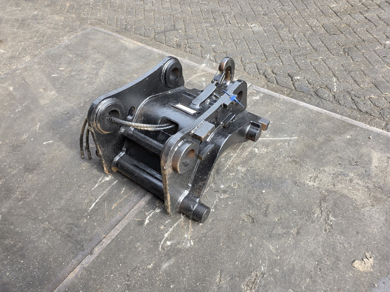Snelwissel cw45 coupler verachtert coupler cw45 verachtert - Ātrā sakabe - Celtniecības tehnika: foto 4 Snelwissel cw45 coupler verachtert coupler cw45 verachtert - Ātrā sakabe - Celtniecības tehnika: foto 4