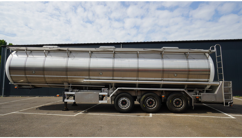 Burg 3 AXLE FOOD TRAILER 38.200LTR - Puspiekabe cisterna: foto 1 Burg 3 AXLE FOOD TRAILER 38.200LTR - Puspiekabe cisterna: foto 1