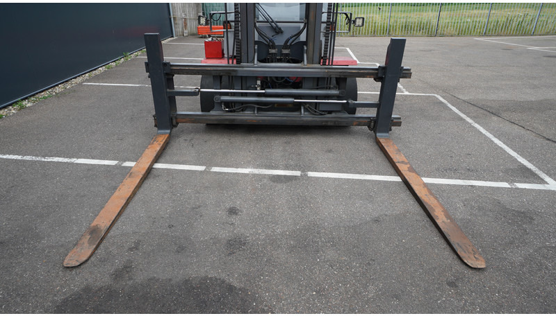 Kalmar DCE 70-6 HE 7 TONS FORKLIFT līzingu Kalmar DCE 70-6 HE 7 TONS FORKLIFT: foto 6 Kalmar DCE 70-6 HE 7 TONS FORKLIFT līzingu Kalmar DCE 70-6 HE 7 TONS FORKLIFT: foto 6