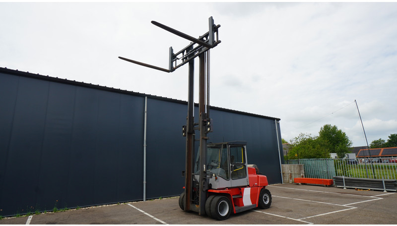 Kalmar DCE 70-6 HE 7 TONS FORKLIFT - Celtniecības tehnika: foto 2 Kalmar DCE 70-6 HE 7 TONS FORKLIFT - Celtniecības tehnika: foto 2