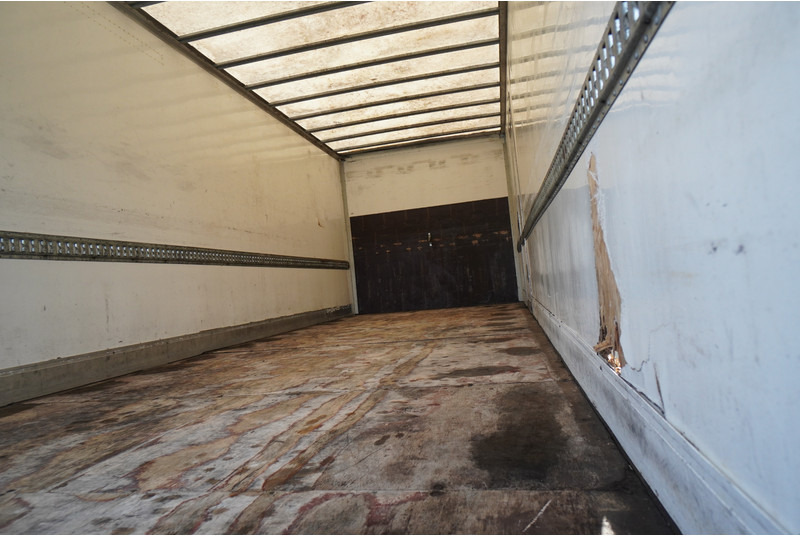 DAF LF 180 CLOSED BOX 310.600KM - Kravas automašīna ar slēgto virsbūvi: foto 5 DAF LF 180 CLOSED BOX 310.600KM - Kravas automašīna ar slēgto virsbūvi: foto 5