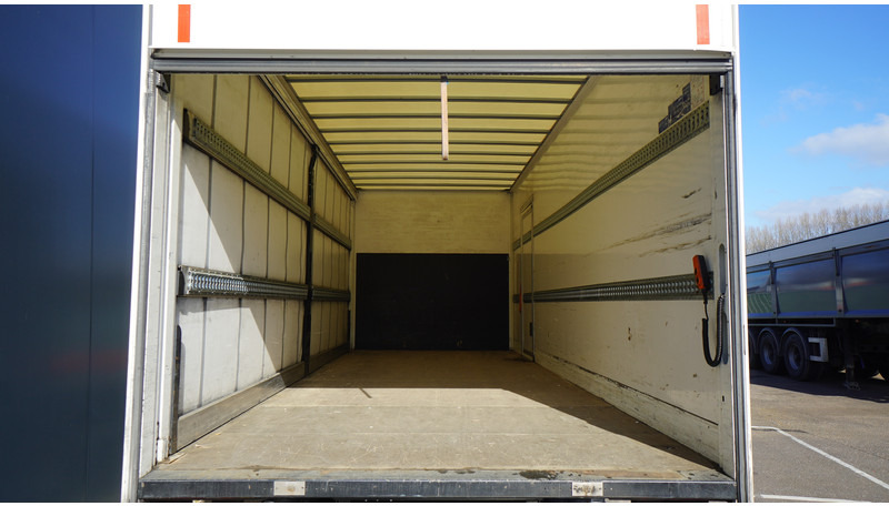 DAF LF 180 CLOSED/CURTAINSIDE 438.000KM - Kravas automašīna ar tentu: foto 5 DAF LF 180 CLOSED/CURTAINSIDE 438.000KM - Kravas automašīna ar tentu: foto 5