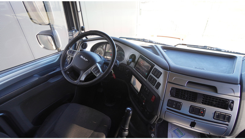 DAF XF460 8X2 HOOKARM SYSTEM TRUCK - Pacēlājs ar āķi: foto 4 DAF XF460 8X2 HOOKARM SYSTEM TRUCK - Pacēlājs ar āķi: foto 4