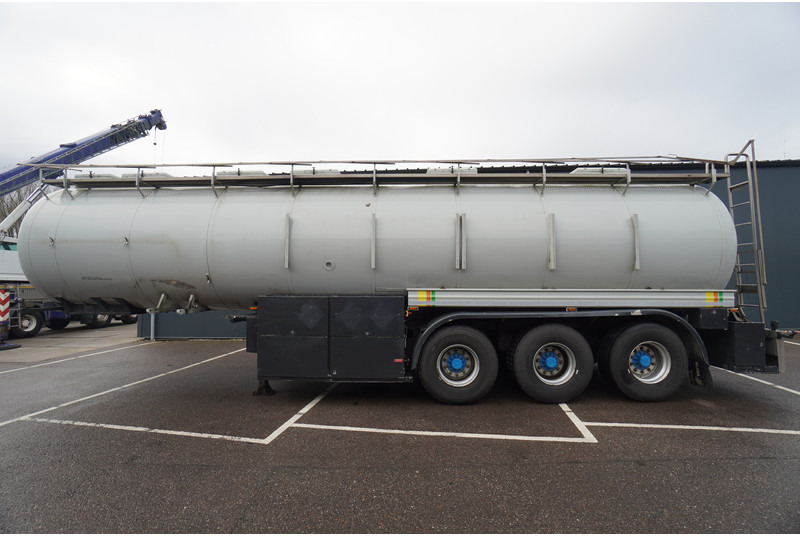 Dijkstra 3 AXLE TANK TRAILER 36 M3 - Puspiekabe cisterna: foto 1 Dijkstra 3 AXLE TANK TRAILER 36 M3 - Puspiekabe cisterna: foto 1