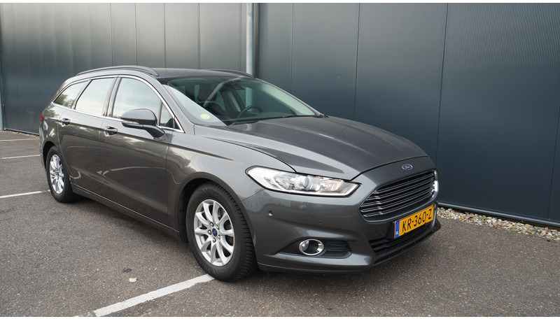 Ford Mondeo WAGON 1.5 TDCi TREND LEASE EDITION - Mikroautobuss, Pasažieru furgons: foto 2 Ford Mondeo WAGON 1.5 TDCi TREND LEASE EDITION - Mikroautobuss, Pasažieru furgons: foto 2