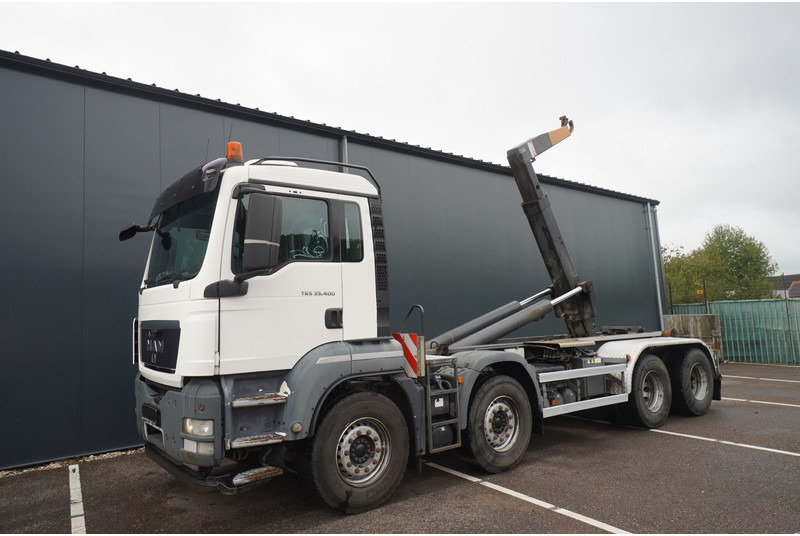 MAN TGS 35.400 8x4 HOOKARM SYSTEM MANUAL GEARBOX - Pacēlājs ar āķi: foto 2 MAN TGS 35.400 8x4 HOOKARM SYSTEM MANUAL GEARBOX - Pacēlājs ar āķi: foto 2