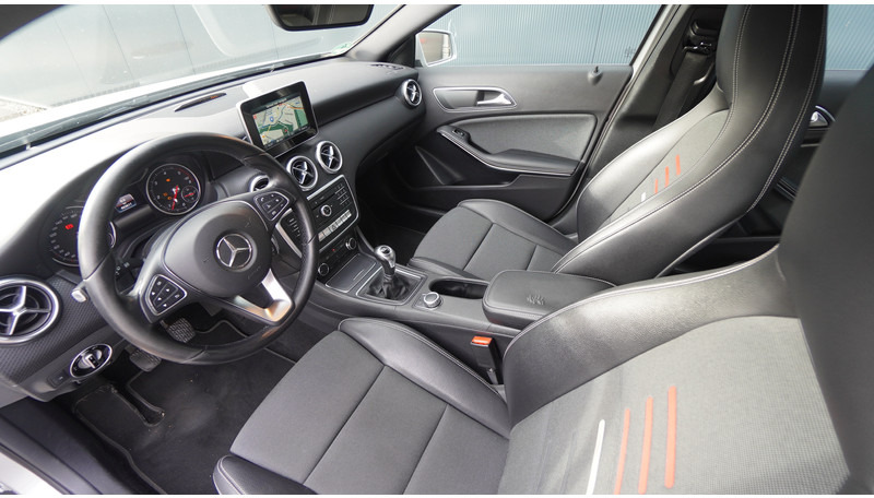 Mercedes-Benz A180d EURO6 - Mikroautobuss, Pasažieru furgons: foto 4 Mercedes-Benz A180d EURO6 - Mikroautobuss, Pasažieru furgons: foto 4