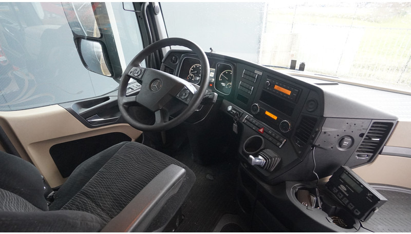 Mercedes-Benz ACTROS 2745 6X2 FRIGO 860.000KM - Kravas automašīna refrižerators: foto 5 Mercedes-Benz ACTROS 2745 6X2 FRIGO 860.000KM - Kravas automašīna refrižerators: foto 5