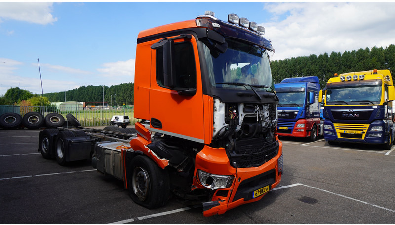 Mercedes-Benz ANTOS 2843 6x2 DAMAGED VEHICLE - Šasija kravas automašīna: foto 3 Mercedes-Benz ANTOS 2843 6x2 DAMAGED VEHICLE - Šasija kravas automašīna: foto 3