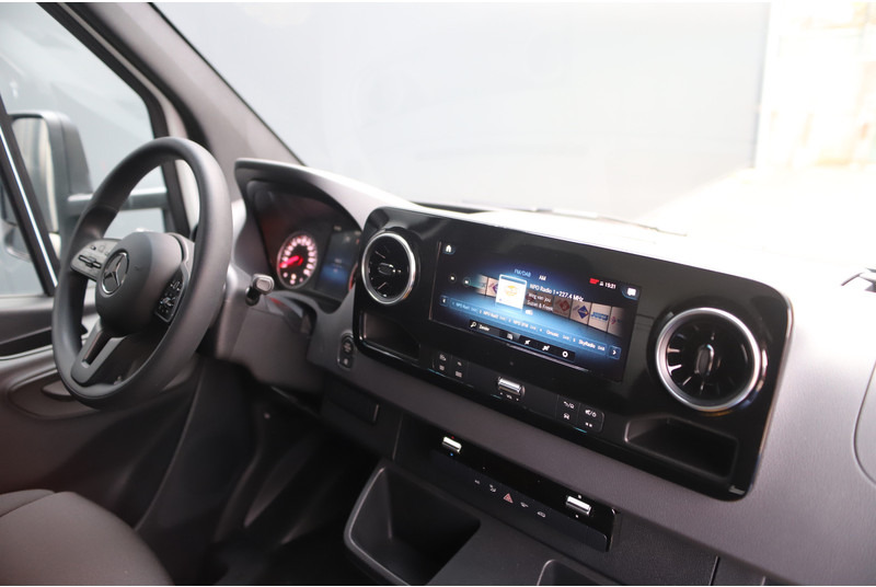 Furgons ar slēgtā virsbūve Mercedes-Benz Sprinter 515CDI CLOSED BOX: foto 16